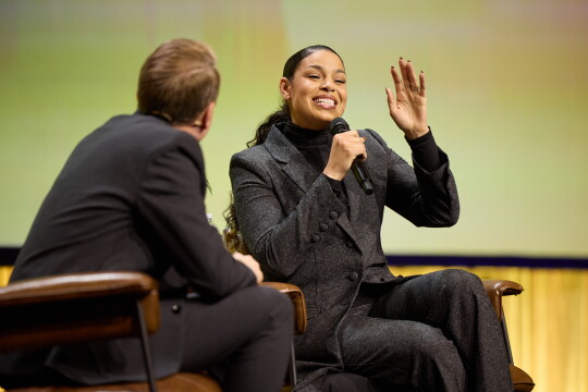 Jordin Sparks Keynote Address-н өнгөц зураг