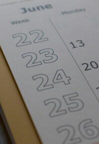 รูปภาพขนาดย่อสำหรับ Add a reminder to your personal calendar
