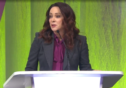 Miniatura de 2019 RootsTech Keynote:  Patricia Heaton
